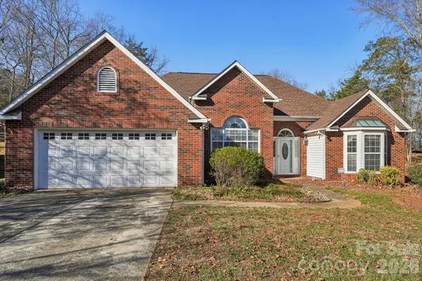 12408 Sandringham Place, Charlotte, NC 28262