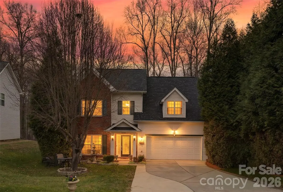 1913 Thorn Crest Drive, Waxhaw, NC 28173 - Image #1