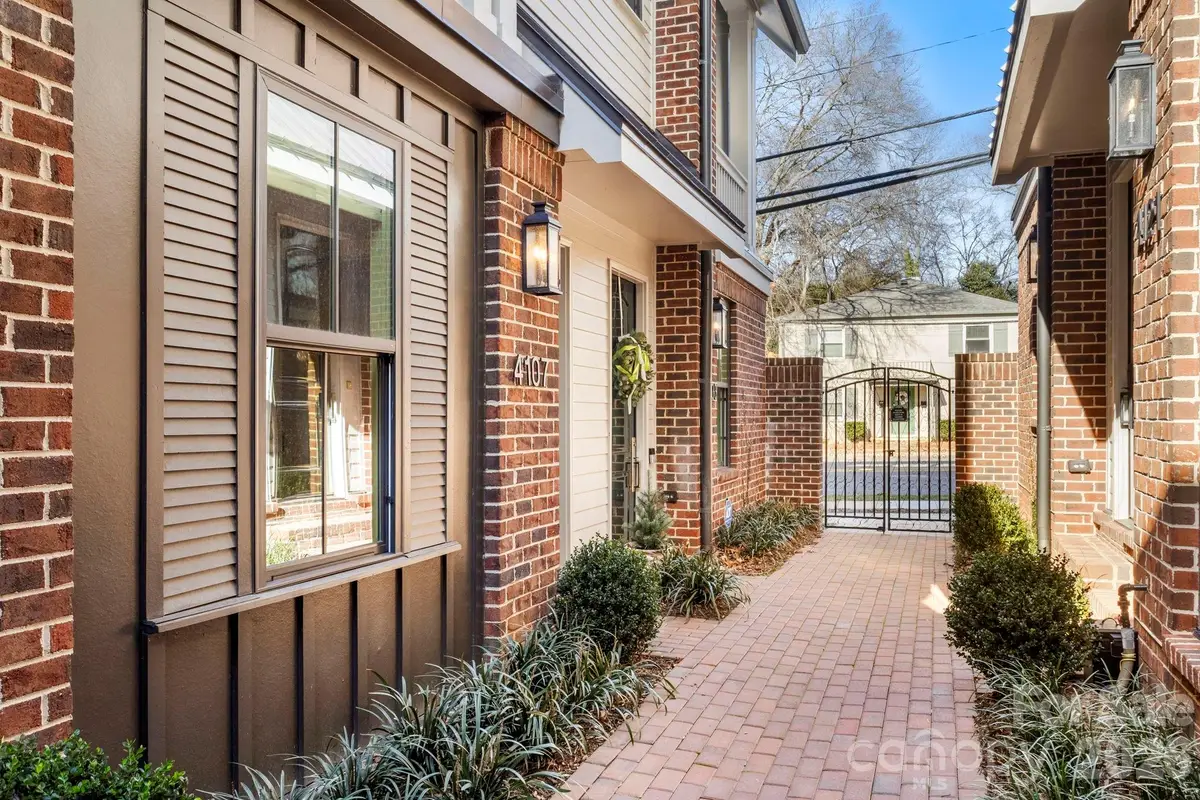 4107 Selwyn Walk Court, Charlotte, NC 28209 - Image #1