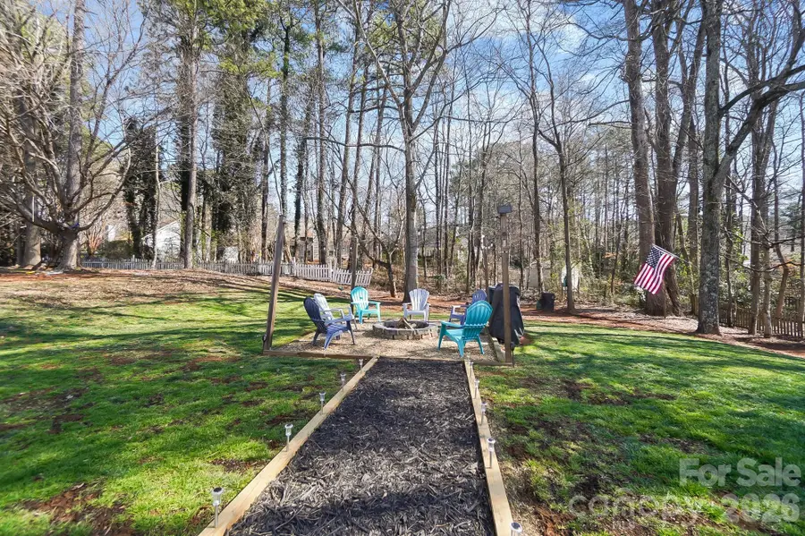 6904 Reedy Creek Road, Charlotte, NC 28215 - #2