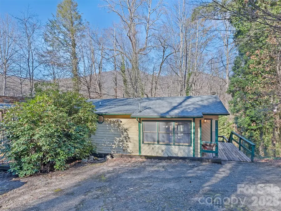 259 Hemlock Loop, Maggie Valley, NC 28751 - Image #2