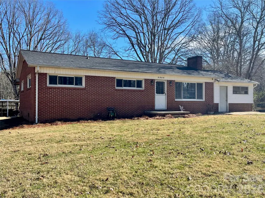 3988 Greenwood Drive, Lenoir, NC 28645 - Image #2