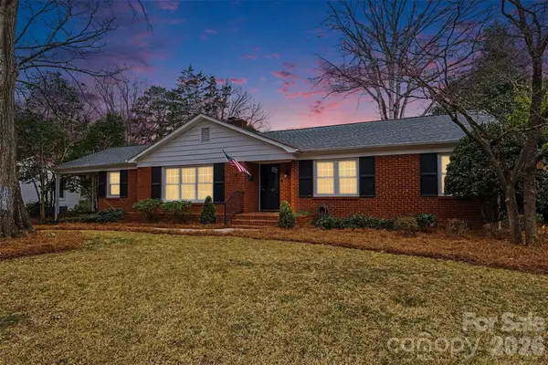 5011 Wedgewood Drive, Charlotte, NC 28210