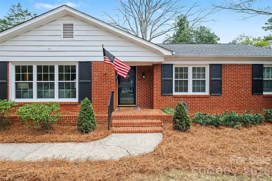 5011 Wedgewood Drive, Charlotte, NC 28210 - Image #3