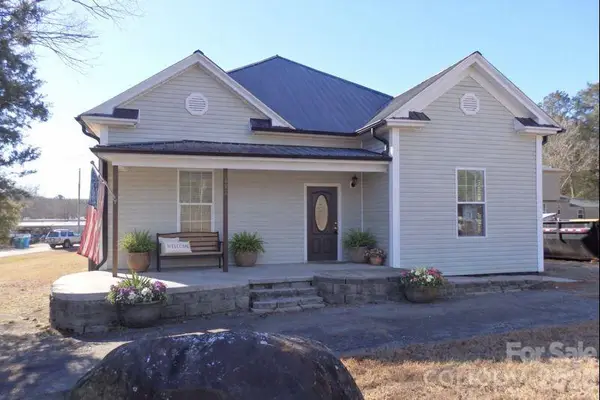 491 W Peacock Avenue, Denton, NC 27239