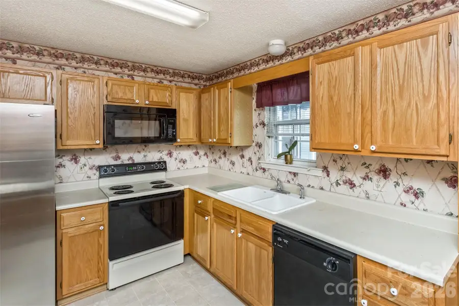 3305 Idle Hour Drive, Asheville, NC 28806 - Image #3