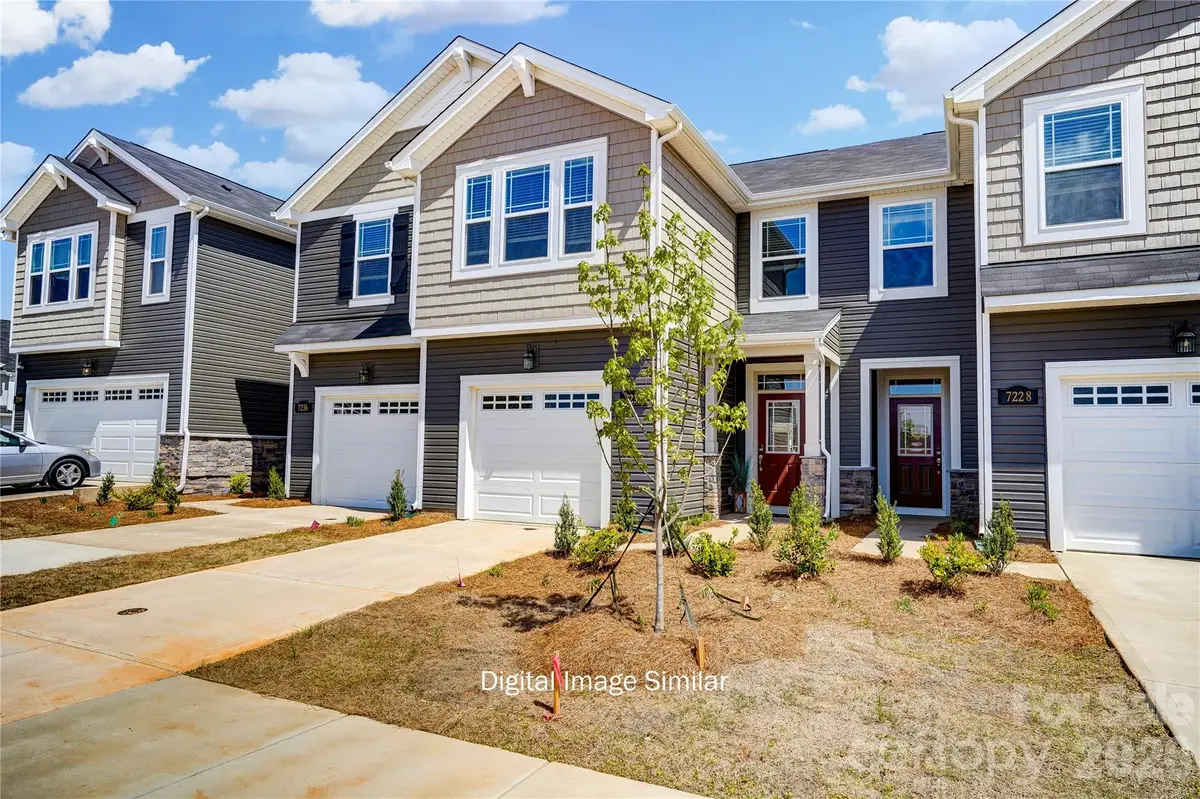 6010 Mallow Crossing Lane, Charlotte, NC 28213 - Image #1