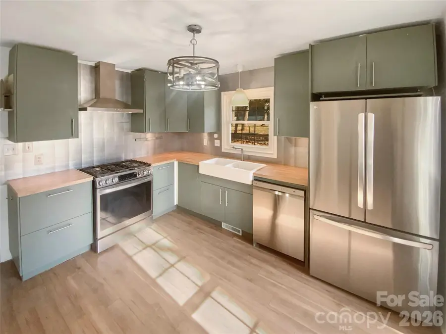 4661 Easthaven Drive, Charlotte, NC 28212 - Image #2