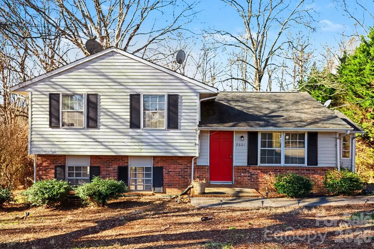 2601 Devon Drive, Dallas, NC 28034 - Image #1