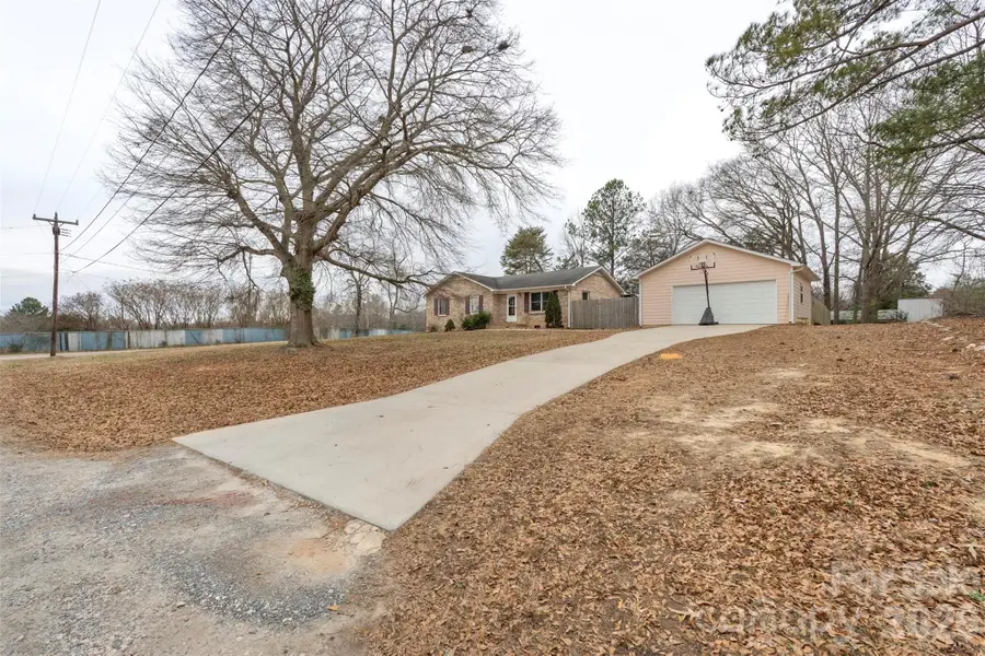 225 Belhaven Circle, Clover, SC 29710 - Image #3
