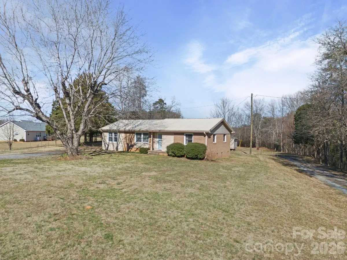 1429 Doggett Road, Forest City, NC 28043 - Image #1