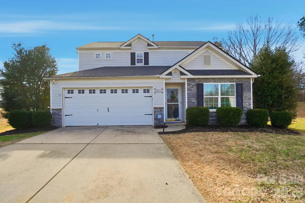 8854 Laurel Run Drive, Charlotte, NC 28269 - Image #1