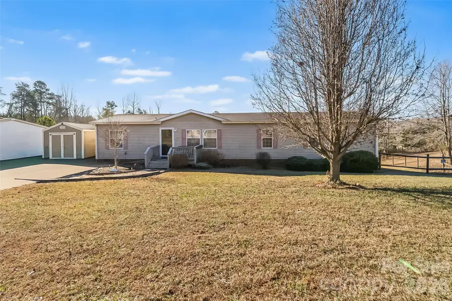 5013 Angelina Drive, Dallas, NC 28034 - Image #2