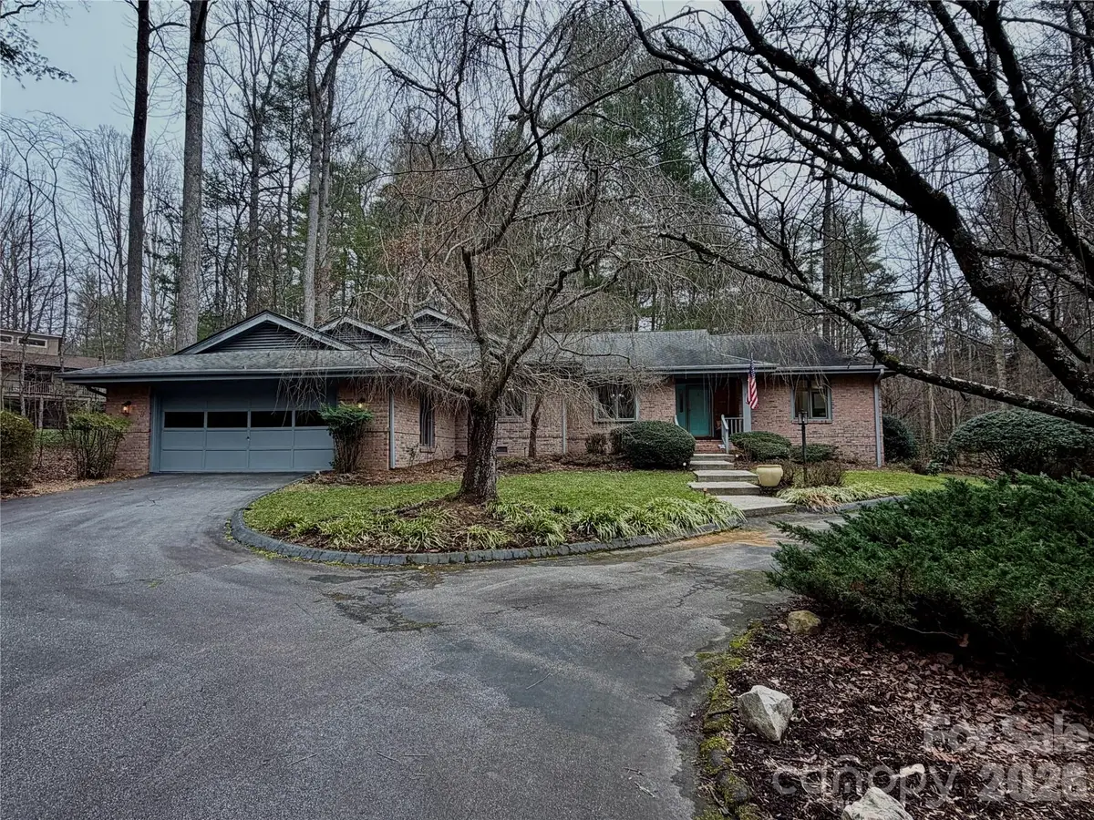 132 Camellia Way, Hendersonville, NC 28739 - Image #1