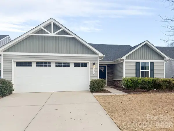 6016 Bellastead Drive, Charlotte, NC 28214