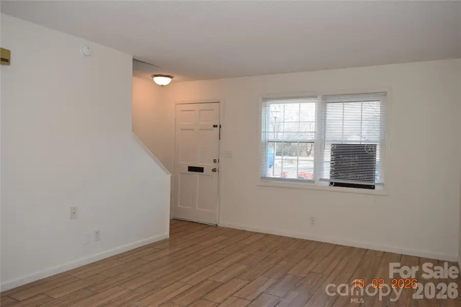 1300 Larchmont Place #402, Salisbury, NC 28144 - #2