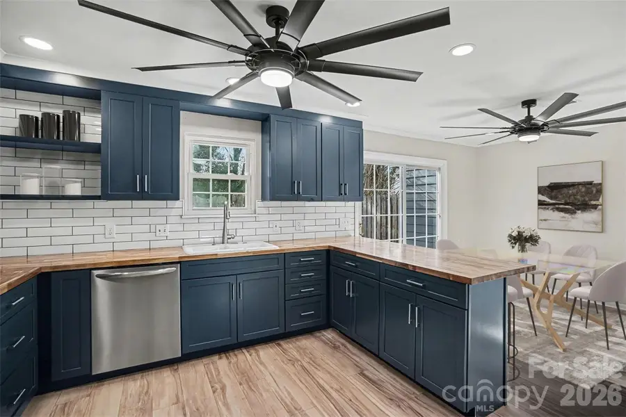 6041 Heath Valley Road, Charlotte, NC 28210 - Image #2