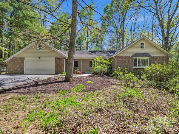 45 Sleepy Hollow Drive, Asheville, NC 28805