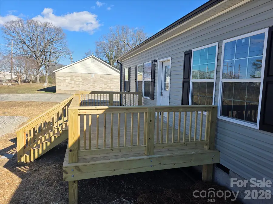 1009 E Airline Street, Gastonia, NC 28054 - Image #3