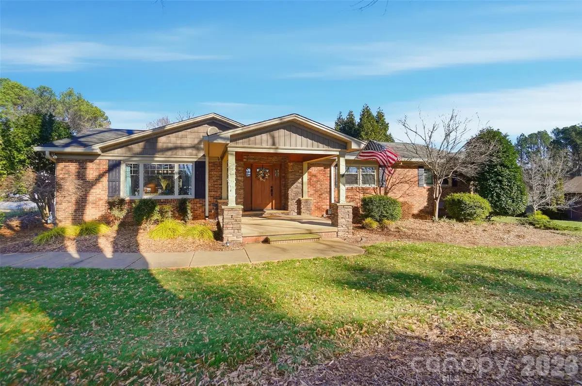 1150 Ratchford Drive, Dallas, NC 28034 - Image #1