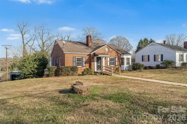 1474 12th Street Drive Nw, Hickory, NC 28601