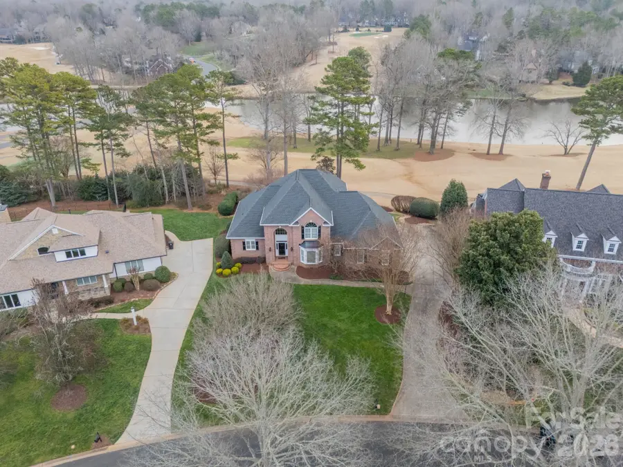 18908 Riverwind Lane, Davidson, NC 28036 - Image #2