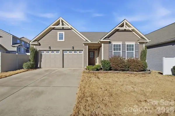 4318 Connestee Court, Charlotte, NC 28269