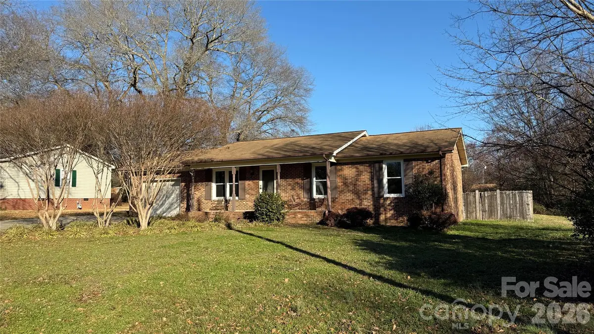 112 Woodhill Drive, Shelby, NC 28152 - Image #1