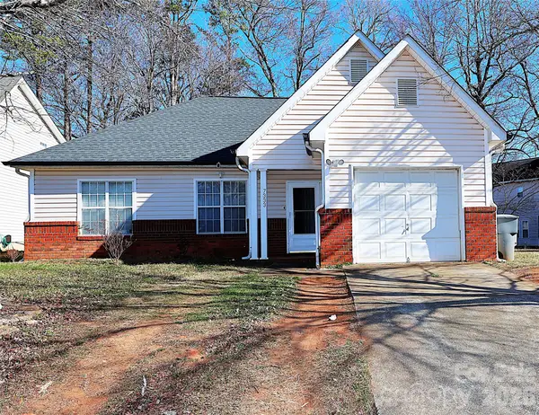 7333 Rosehall Drive, Charlotte, NC 28227