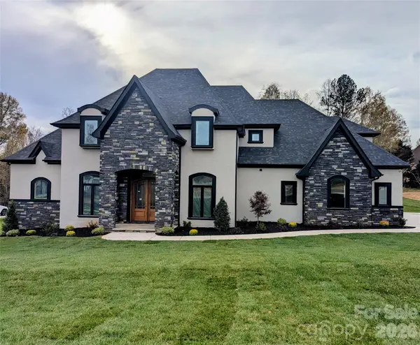 110 Hunts Landing Drive, Mooresville, NC 28117