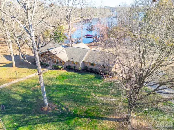 8194 Mallard Road, Denver, NC 28037