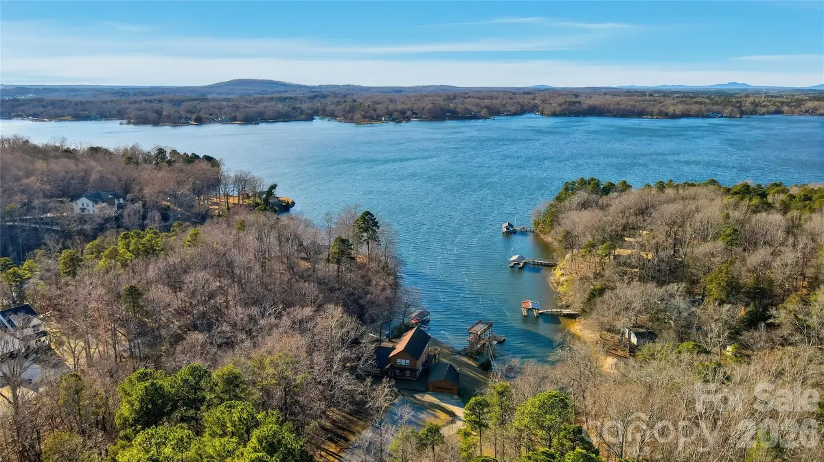 18409 Saint Charles Lane, Charlotte, NC 28278 - Image #1