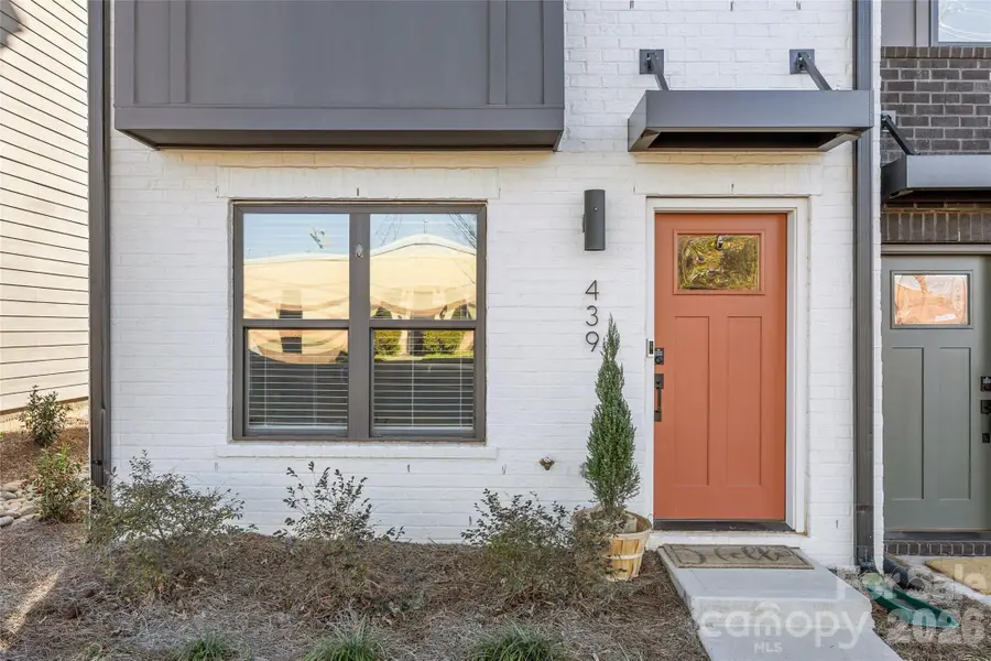 439 Blairhill Road, Charlotte, NC 28217 - Image #2