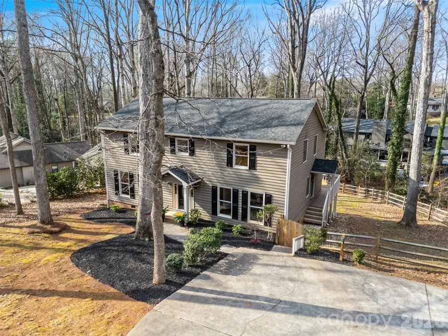 8 Hickory Ridge Court, Lake Wylie, SC 29710 - #2