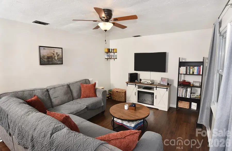 470 Nestlewood Lane, Salisbury, NC 28144 - Image #2