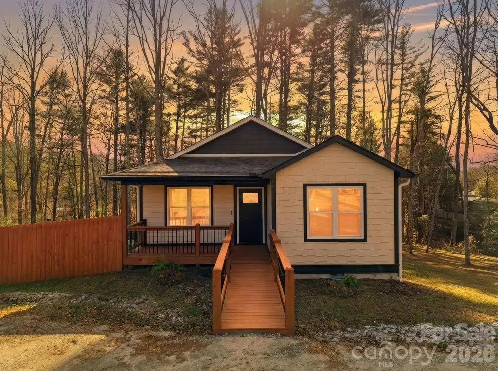 224 Walt Drive, Hendersonville, NC 28792 - Image #1