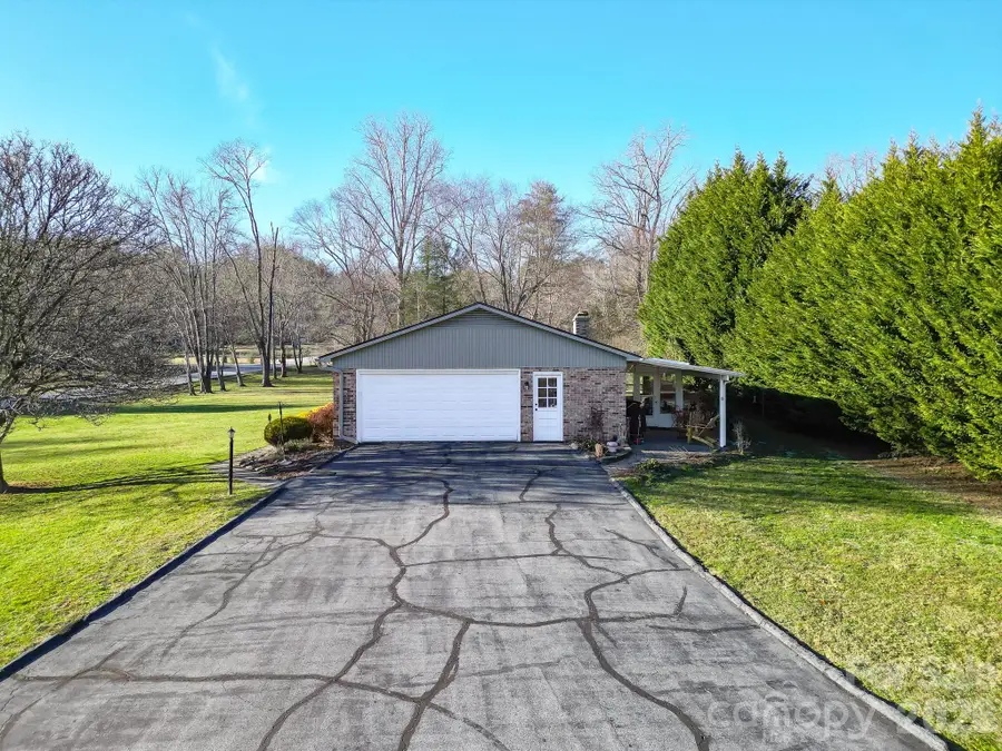 308 London Road, Hendersonville, NC 28739 - #3