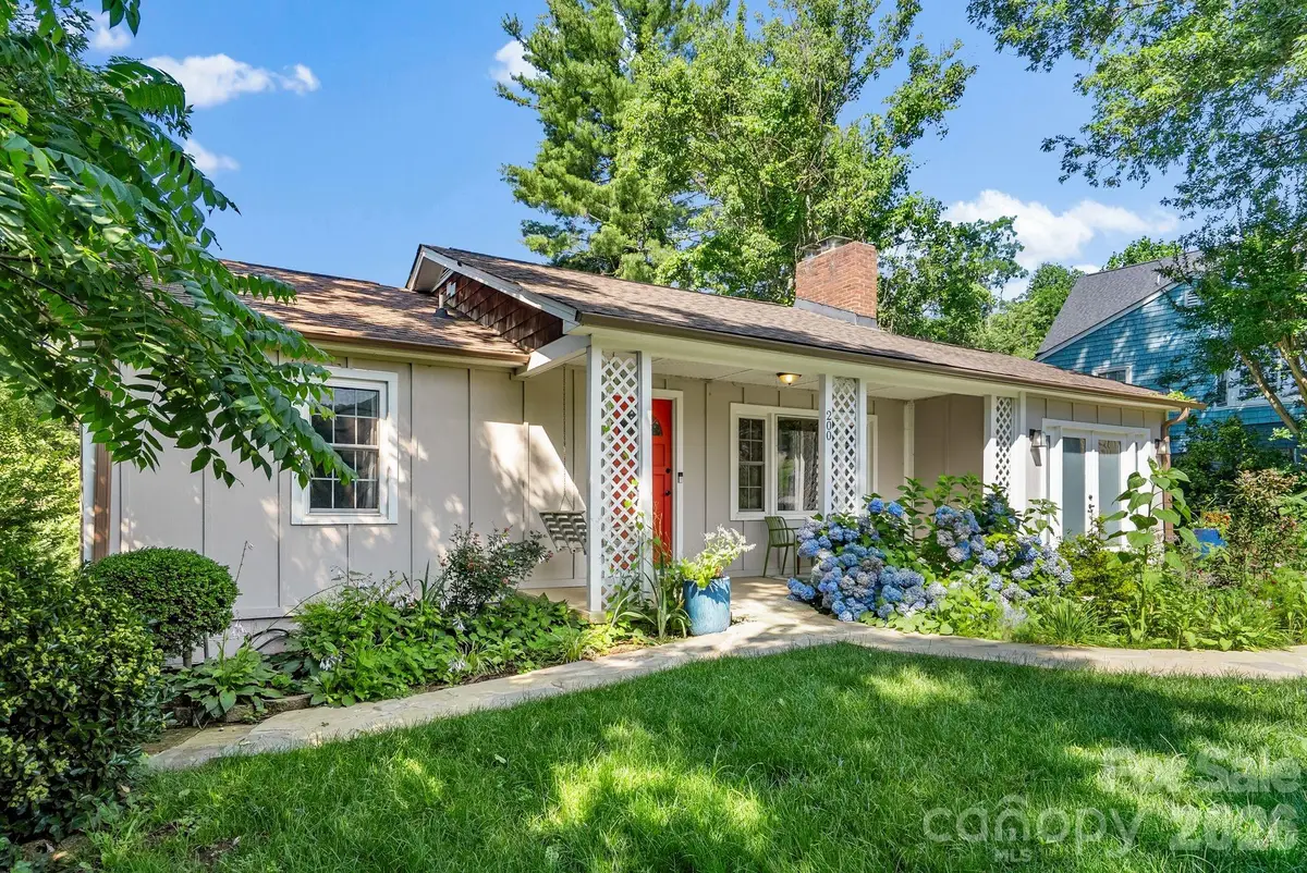 200 Aurora Drive, Asheville, NC 28805 - Image #1