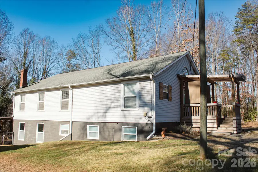 207 3rd Avenue Nw, Conover, NC 28613 - Image #3