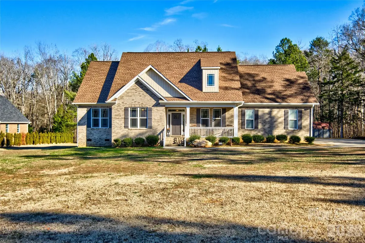 398 Kingsburry Road, Clover, SC 29710 - Image #1