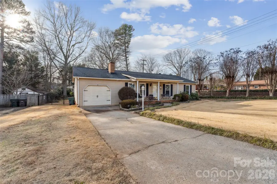 2501 Castlewood Drive, Gastonia, NC 28056 - #2
