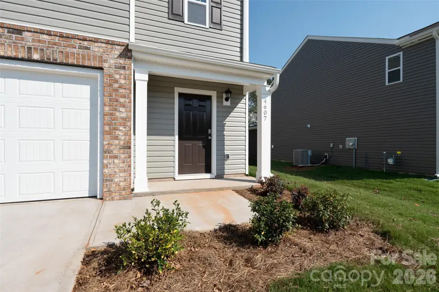 129 Lauren Lane, Hendersonville, NC 28792 - Image #3