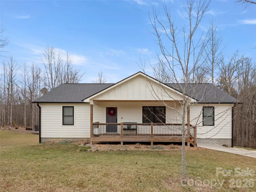 127 Walt Drive, Hendersonville, NC 28792 - Image #2
