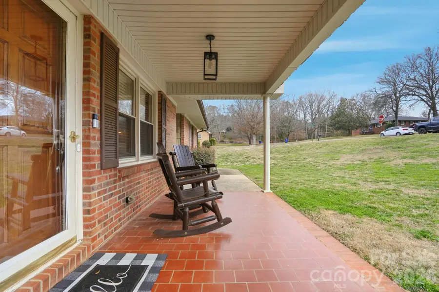 3228 Springfield Drive, Lincolnton, NC 28092 - Image #3