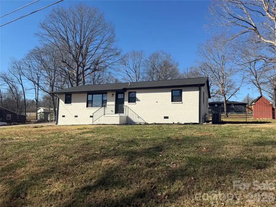 1906 Oakhurst Drive, Shelby, NC 28152 - Image #2