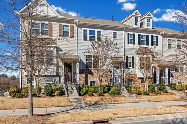 9236 Ainslie Downs Street, Charlotte, NC 28273