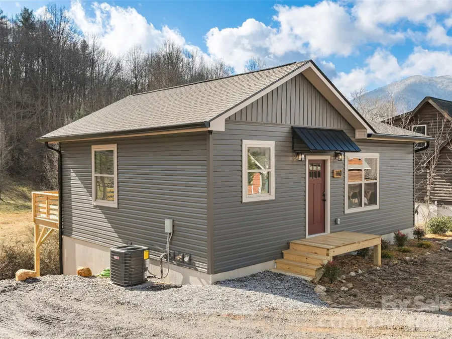 186 Travelers Point, Waynesville, NC 28785 - Image #2