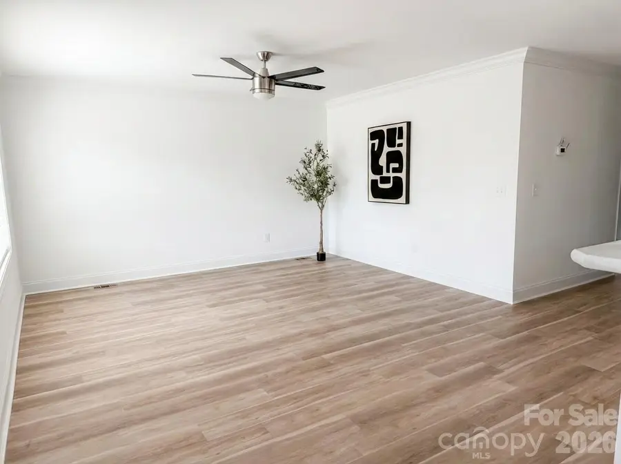 184 First Circle, Lexington, NC 27292 - Image #2