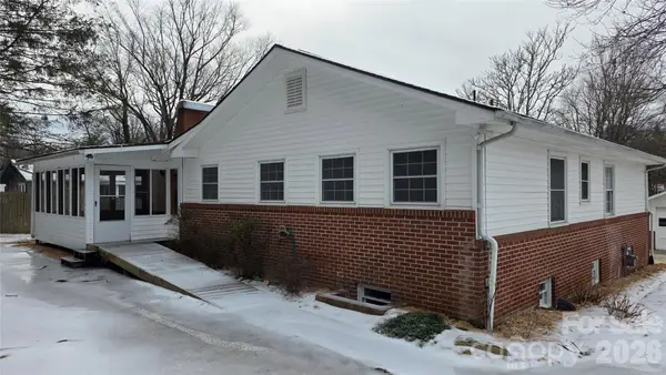 1627 Greenville Highway, Hendersonville, NC 28792