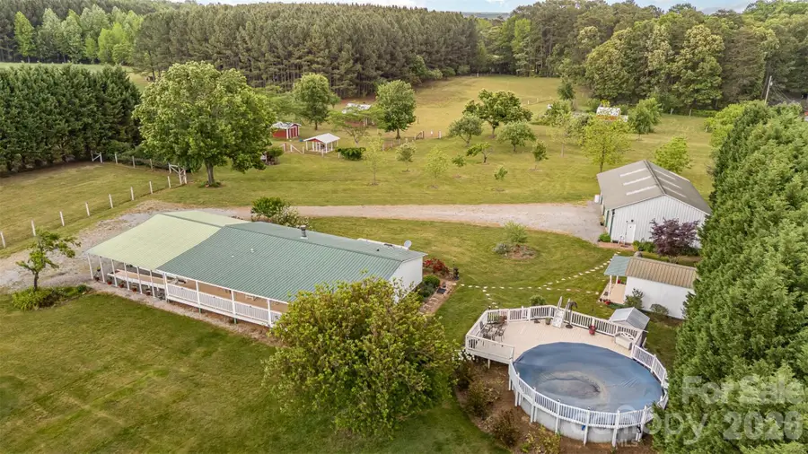 1720 Lowe Drive, Catawba, NC 28609 - Image #3